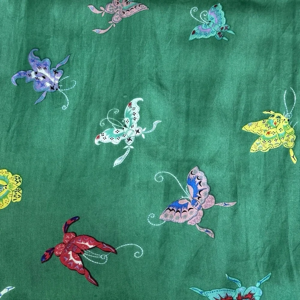 SMITHSONIAN INSTITUTION Womens Green Silk Scarf W Butterflies Motifs Art To Wear